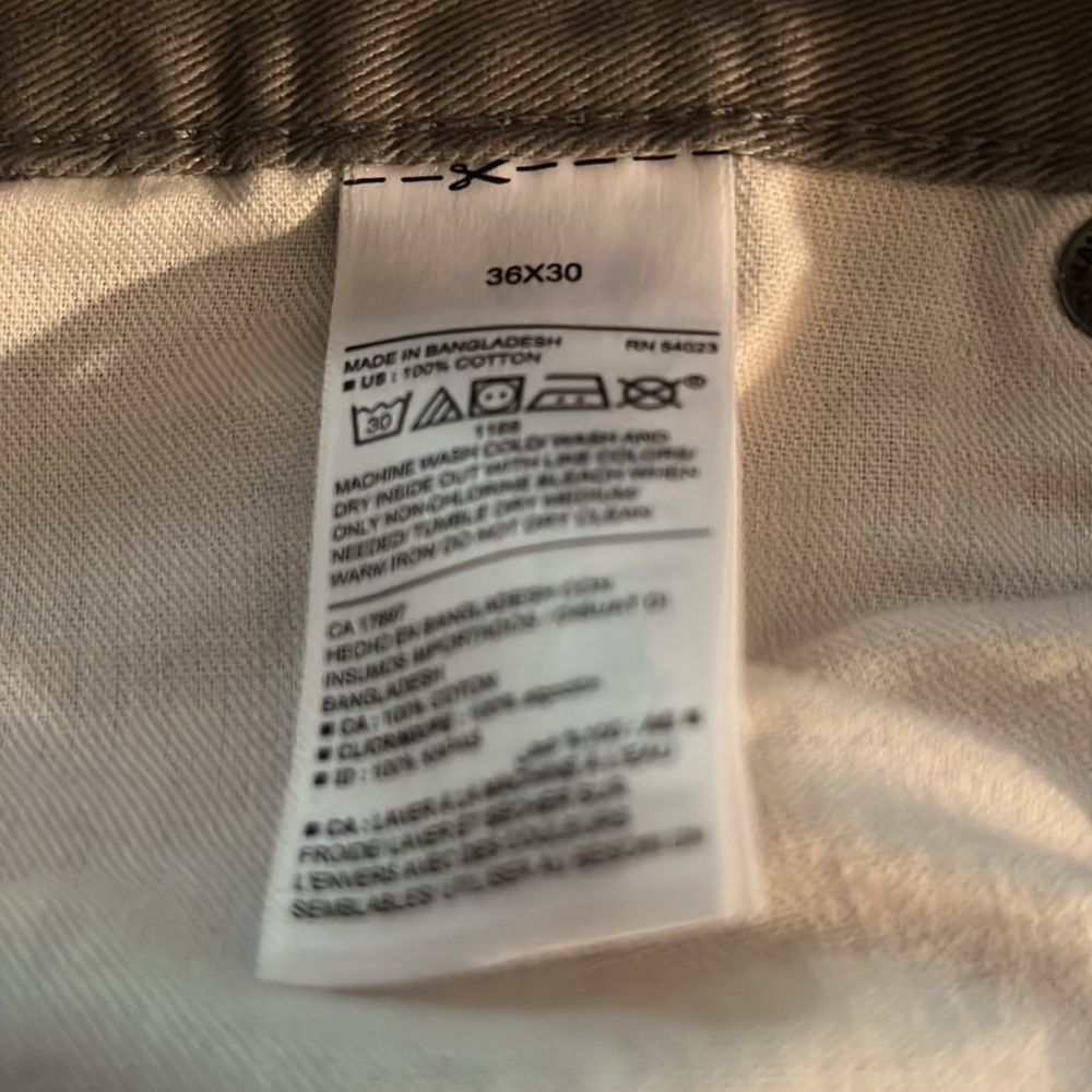 Mens Old Navy pants - Picture 4 of 4